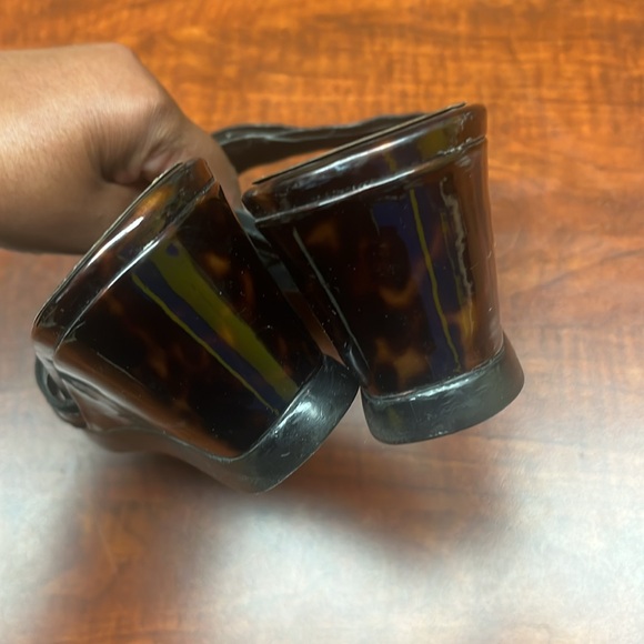 Stuart Weiztman tortoise patent wedge sandals - Picture 5 of 10